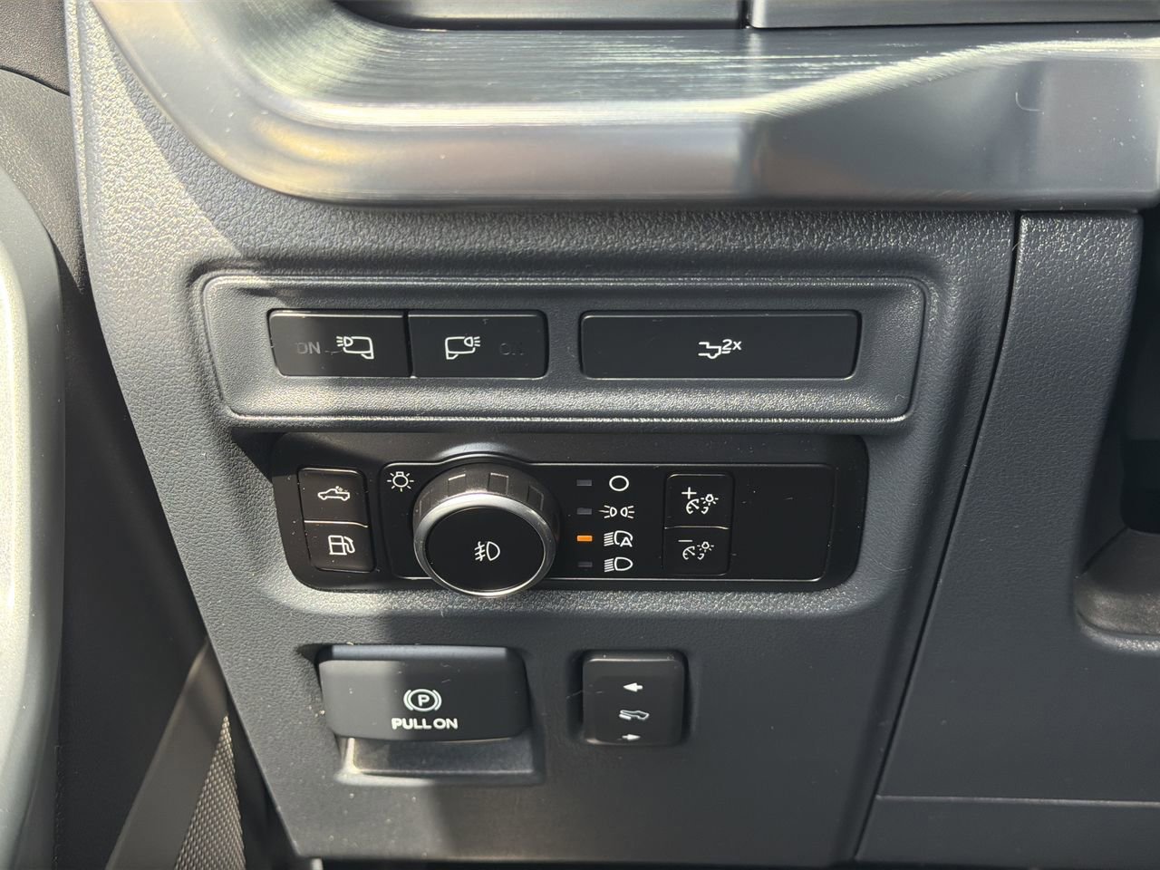 Certified 2023 Ford F150 Lariat w/ FX4 Off-Road Package AWD/4WD image 26
