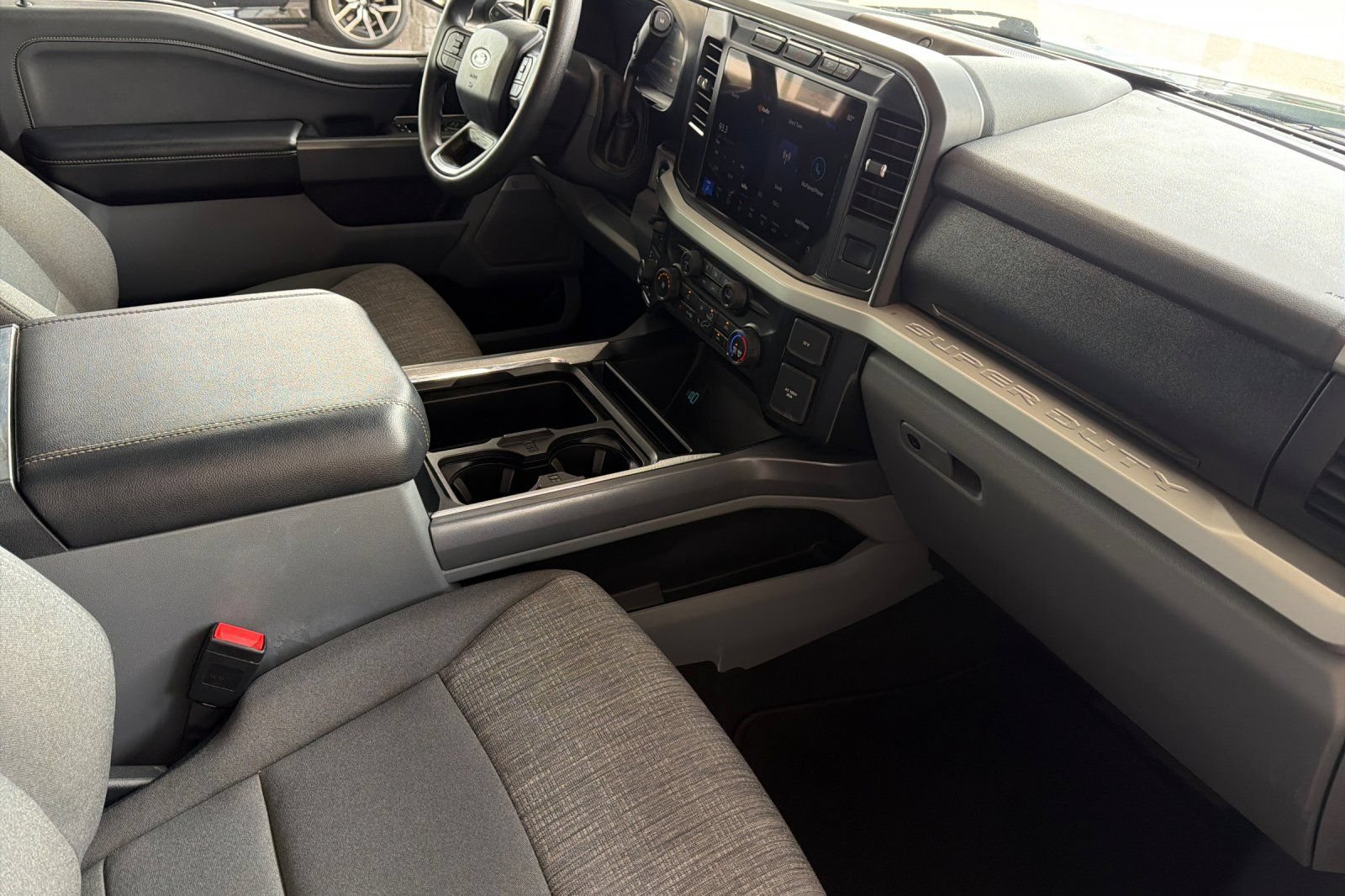 Certified 2024 Ford F250 XLT w/ XLT Premium Package AWD/4WD image 14