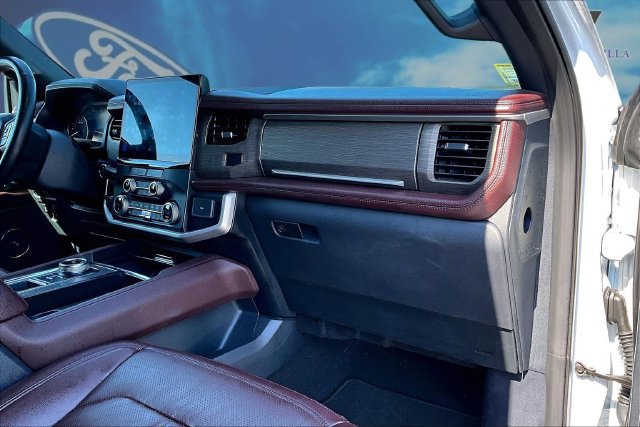 Certified 2024 Ford Expedition Limited RWD image 15