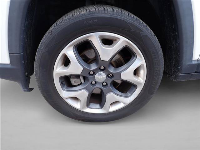 Used 2018 Jeep Compass Limited w/ Navigation Group AWD/4WD image 7