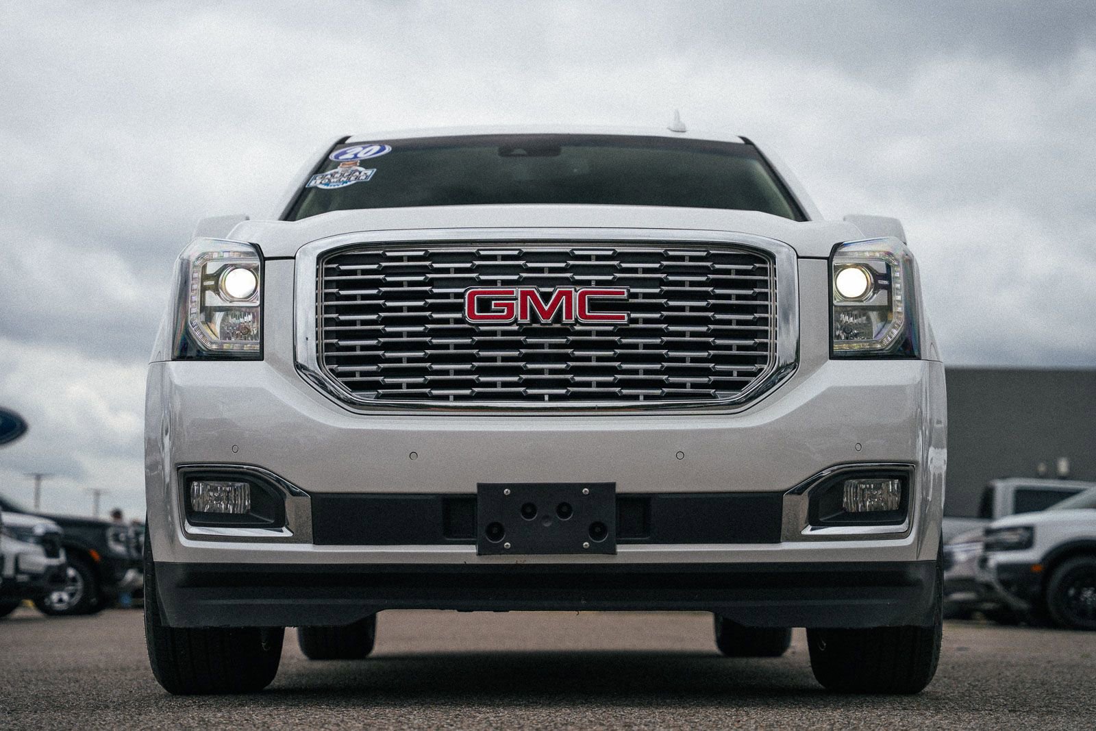 Used 2020 GMC Yukon XL Denali w/ Open Road Package RWD image 3