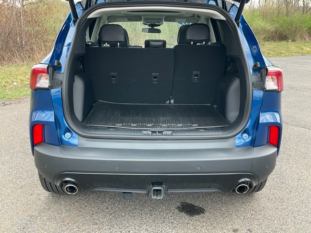 Certified 2022 Ford Escape SEL w/ SEL Stealth AWD Package image 23