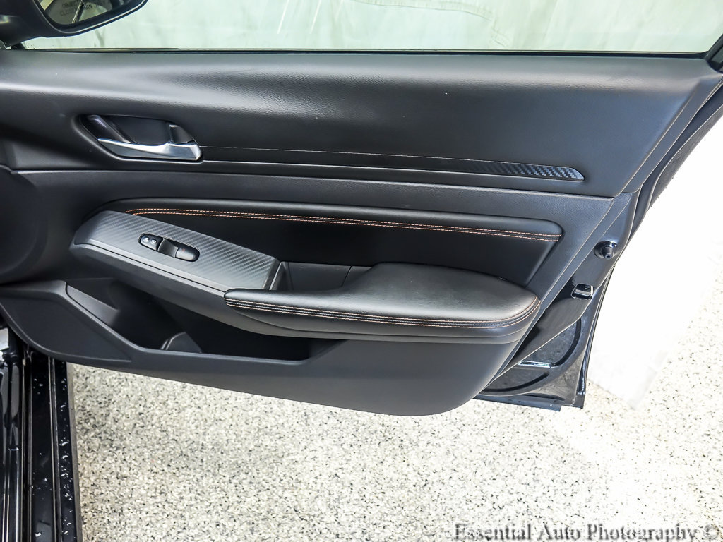 Used 2021 Nissan Altima 2.5 SR w/ SR Premium Package FWD image 24