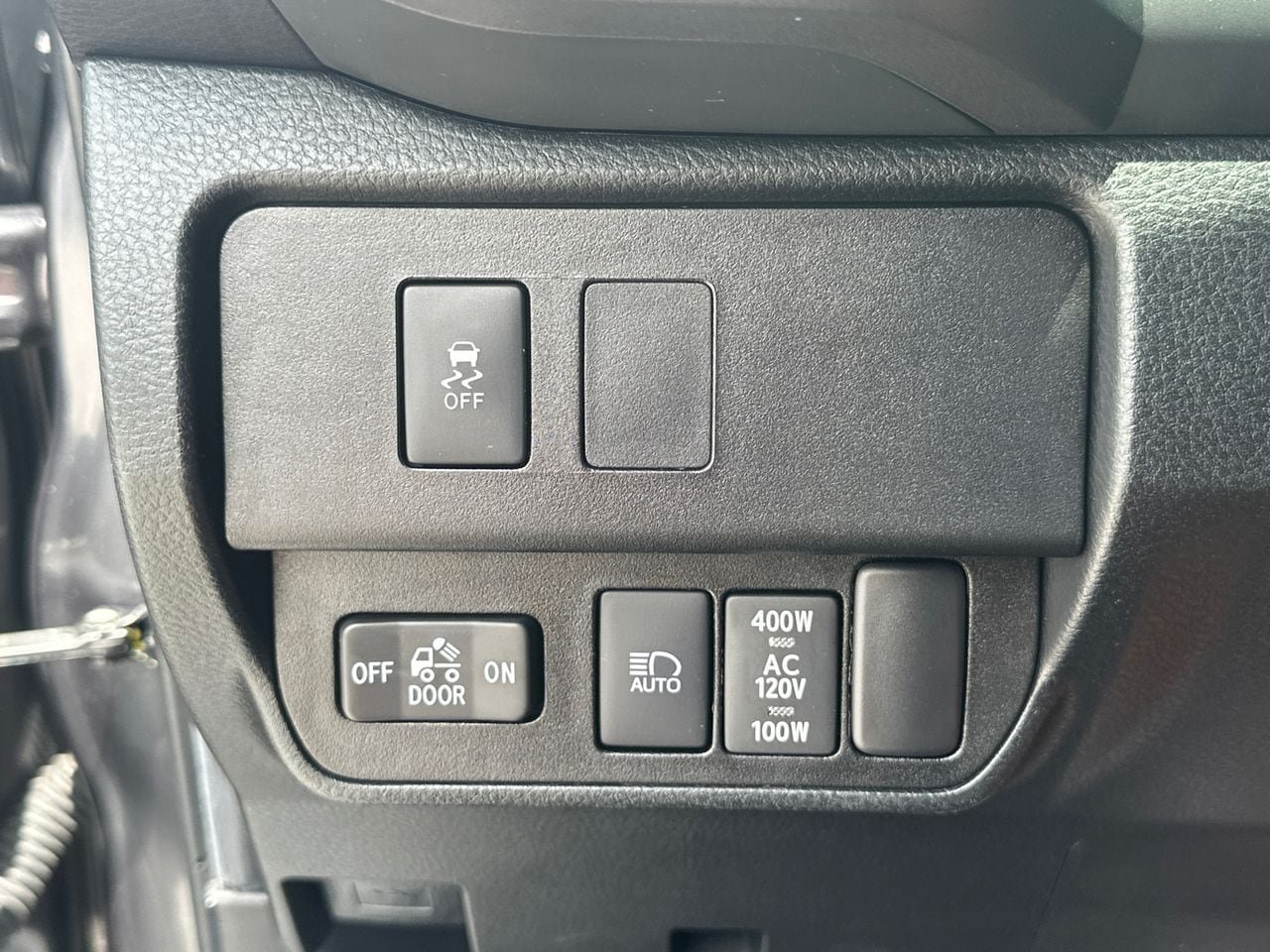 Used 2022 Toyota Tacoma TRD Sport w/ TRD Premium Sport Package RWD image 35