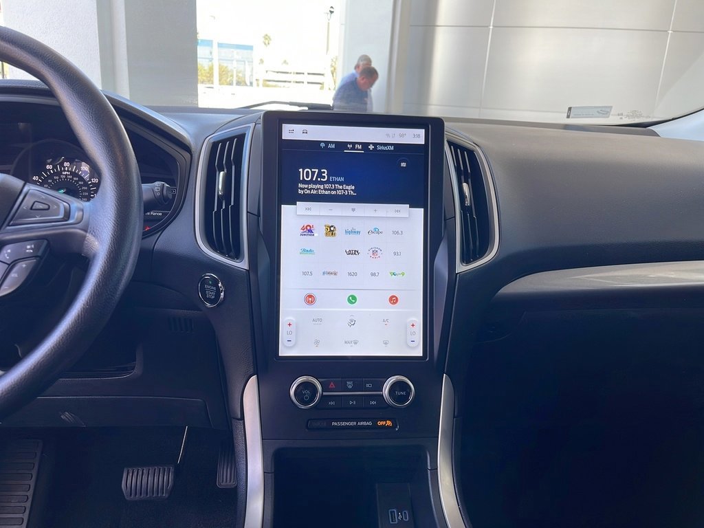 Certified 2024 Ford Edge SE w/ Black Appearance Package image 19