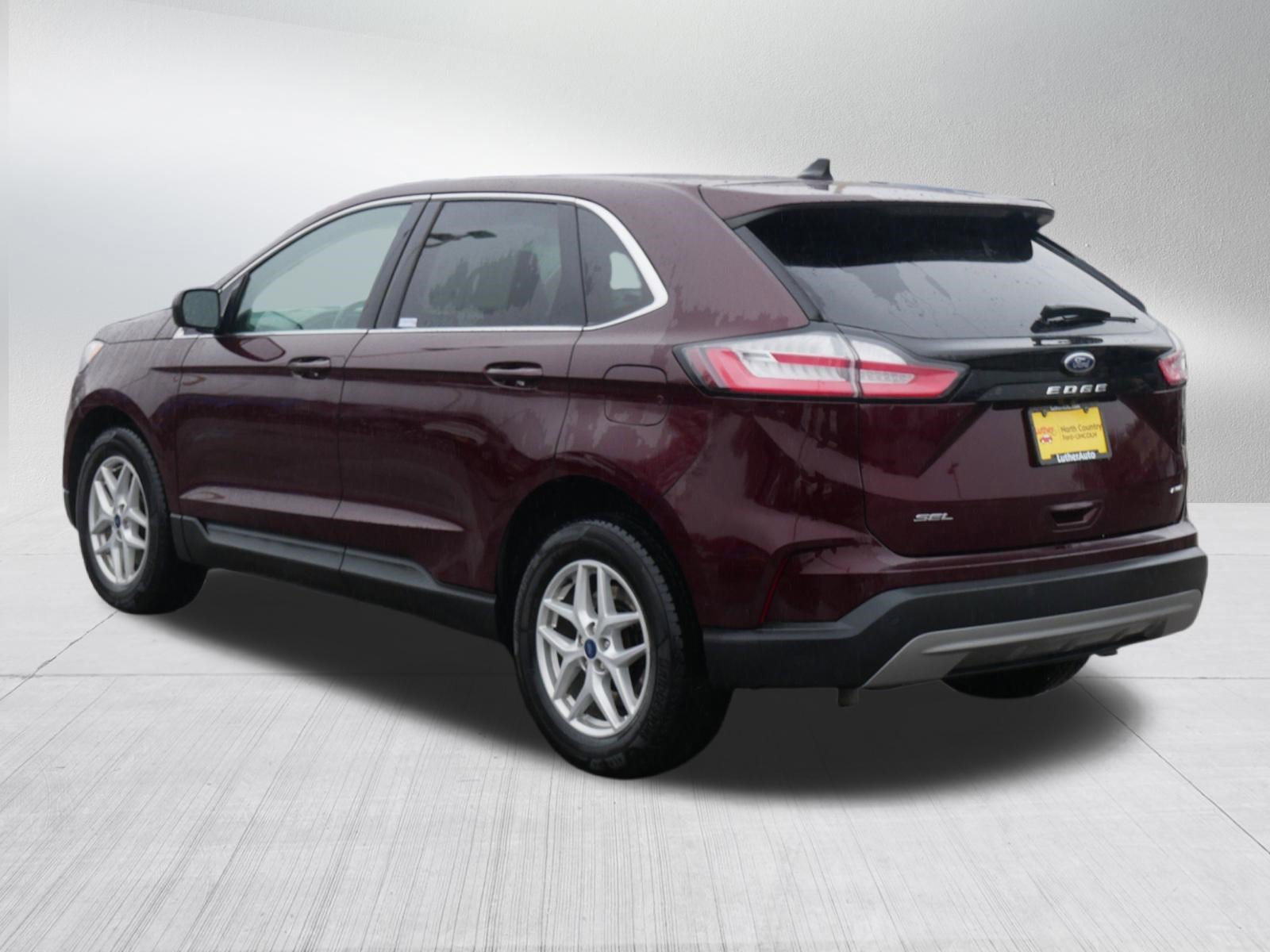 Certified 2022 Ford Edge SEL image 3