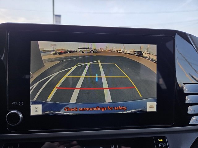 Used 2025 Toyota Camry LE image 20