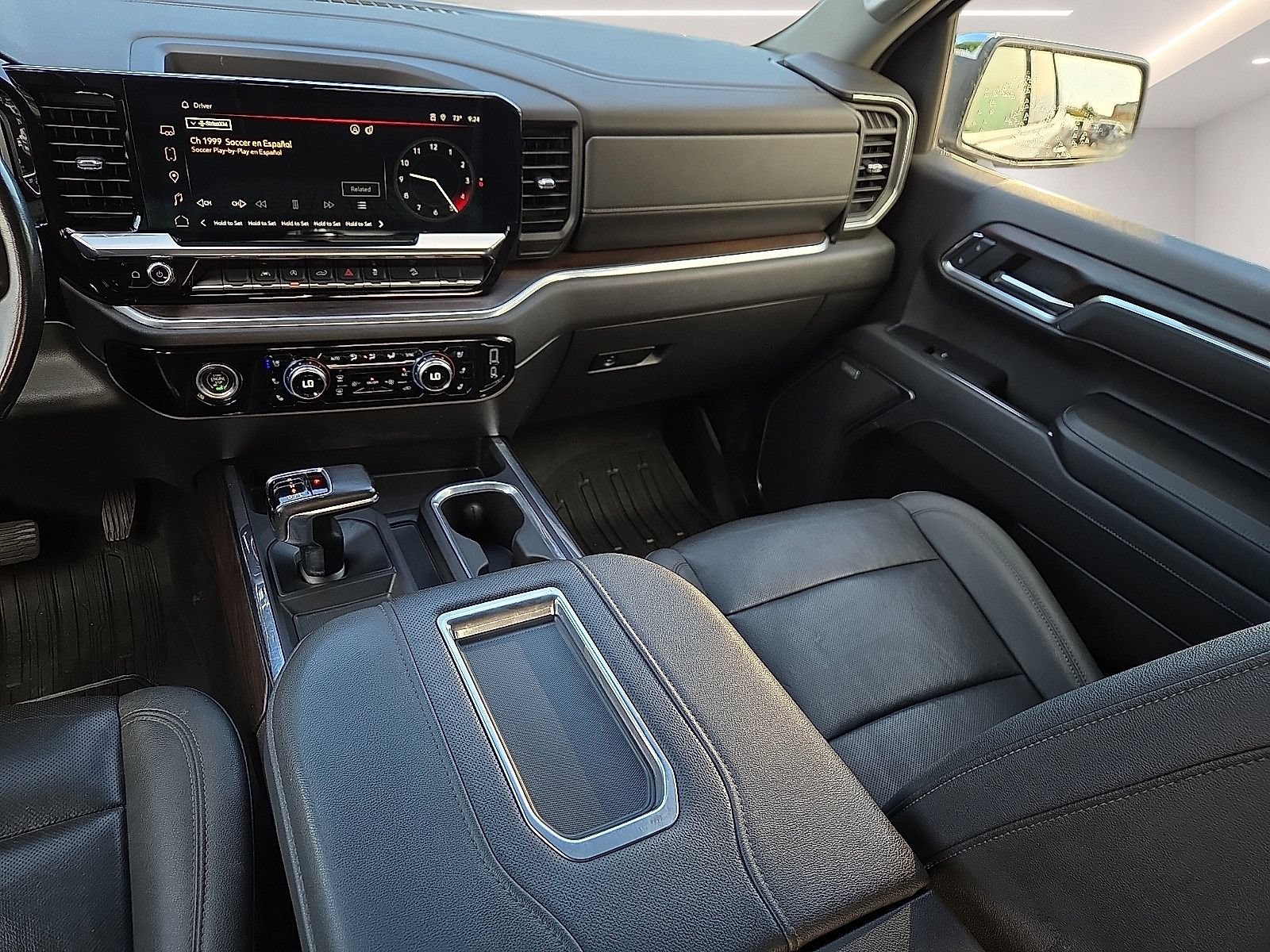 Used 2022 GMC Sierra 1500 SLT w/ SLT Convenience Package AWD/4WD image 12