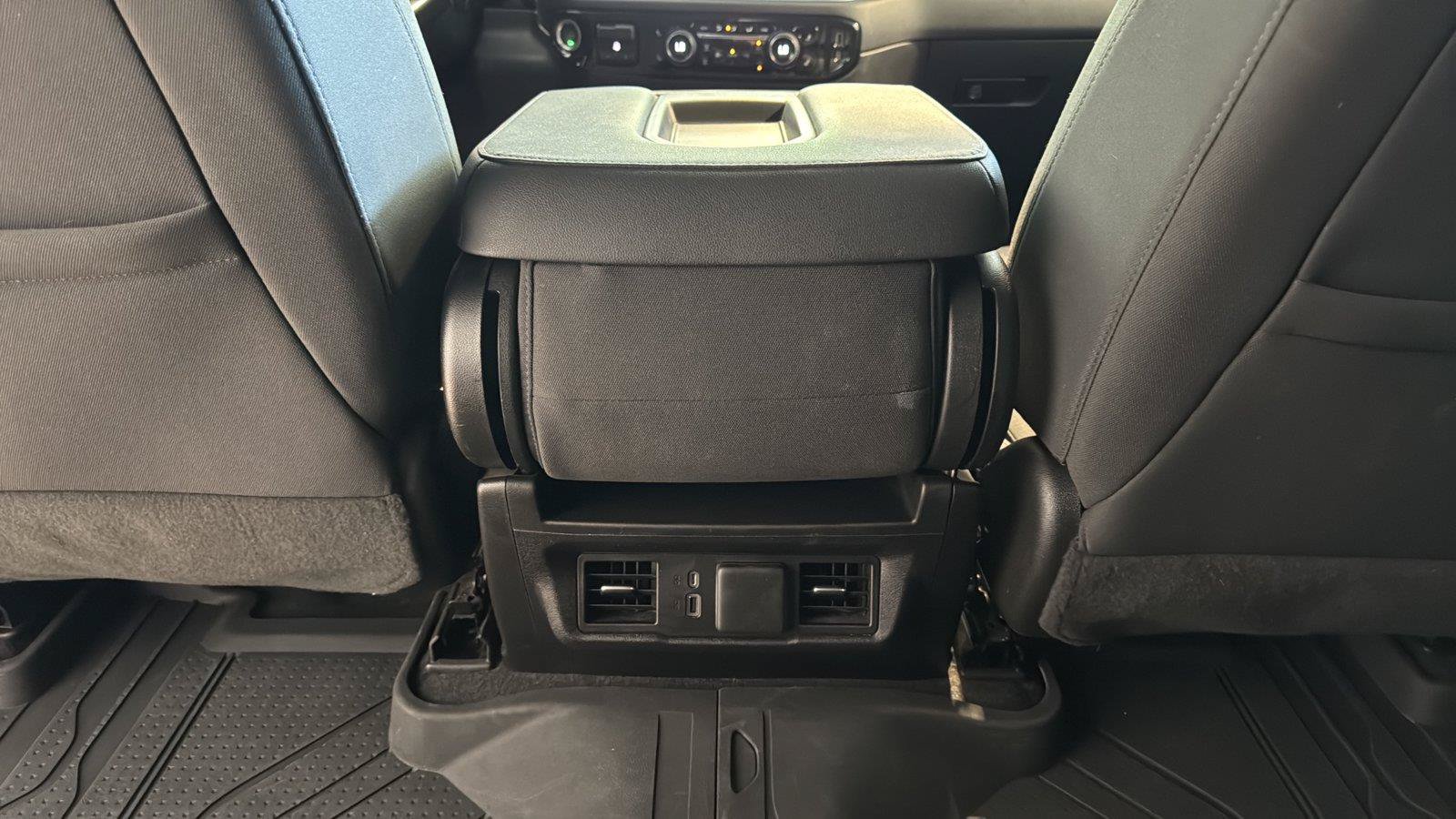 Used 2022 Chevrolet Silverado 1500 LT w/ Safety Package AWD/4WD image 26