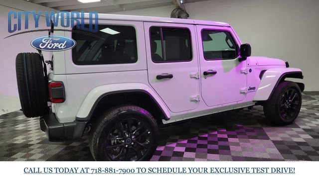 Used 2025 Jeep Wrangler Unlimited Sahara w/ Safety Group AWD/4WD image 6
