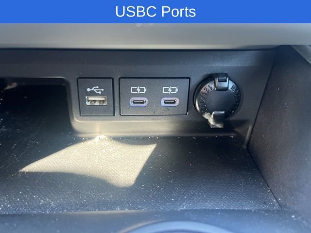 Used 2024 Toyota Highlander XLE image 13