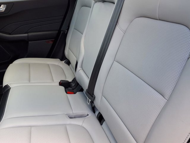 Certified 2023 Ford Escape Platinum AWD/4WD image 7