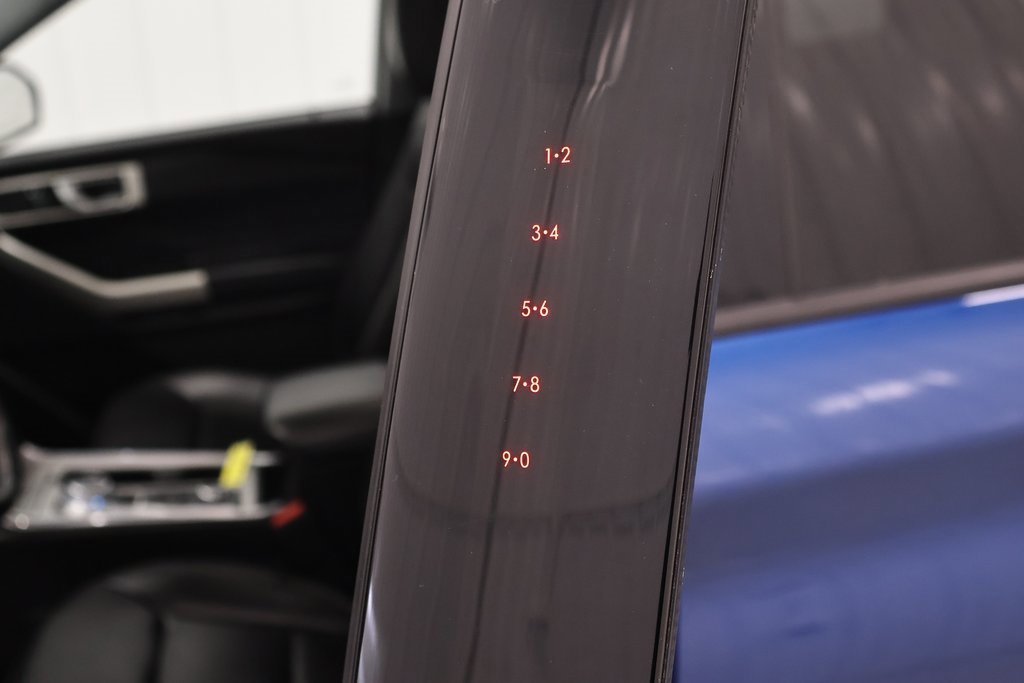 Certified 2020 Ford Explorer XLT w/ Equipment Group 202A image 40