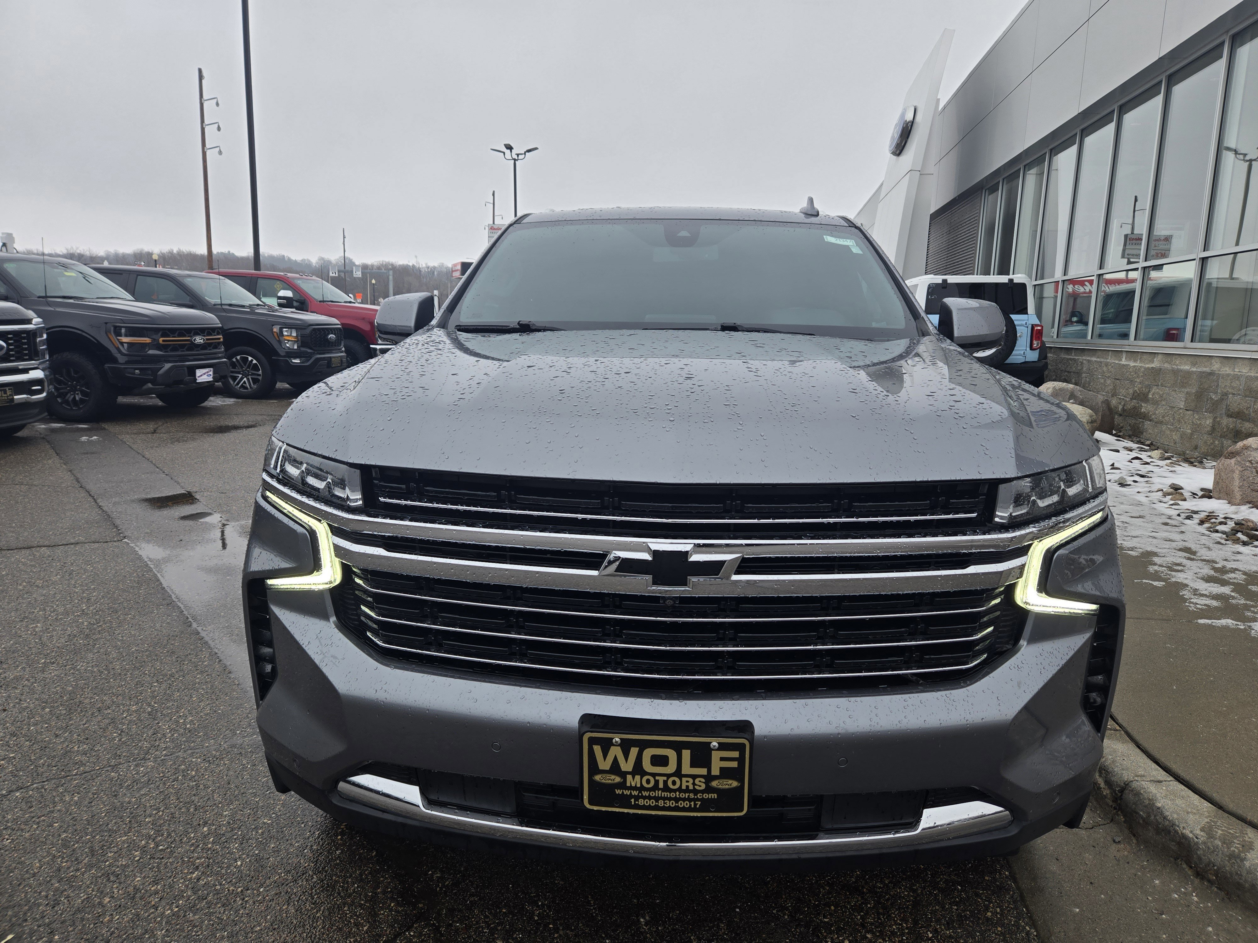 Used 2021 Chevrolet Suburban LT w/ LT Signature Package image 8