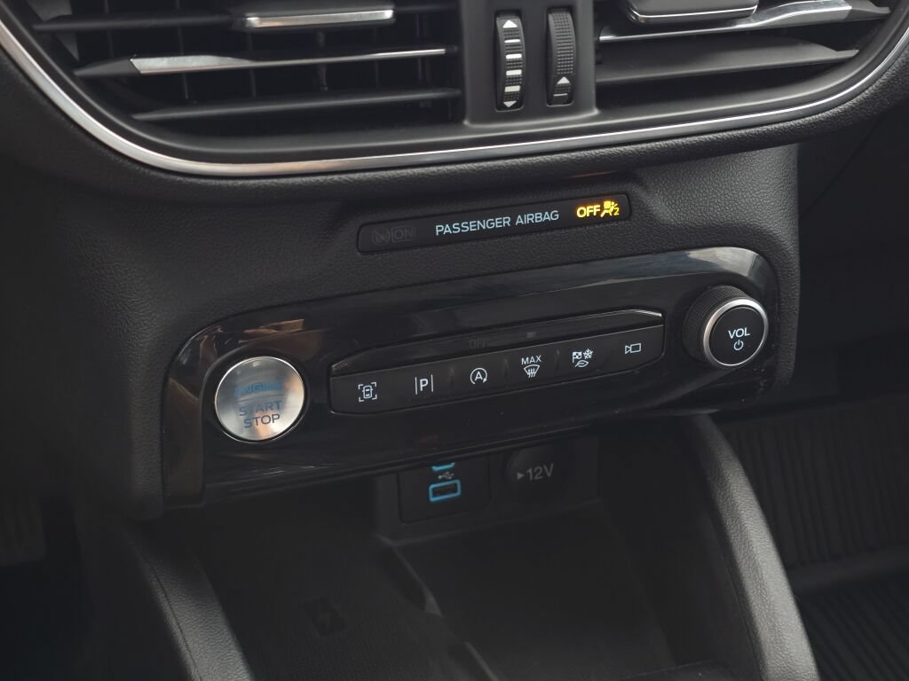 Certified 2023 Ford Escape Platinum AWD/4WD image 28