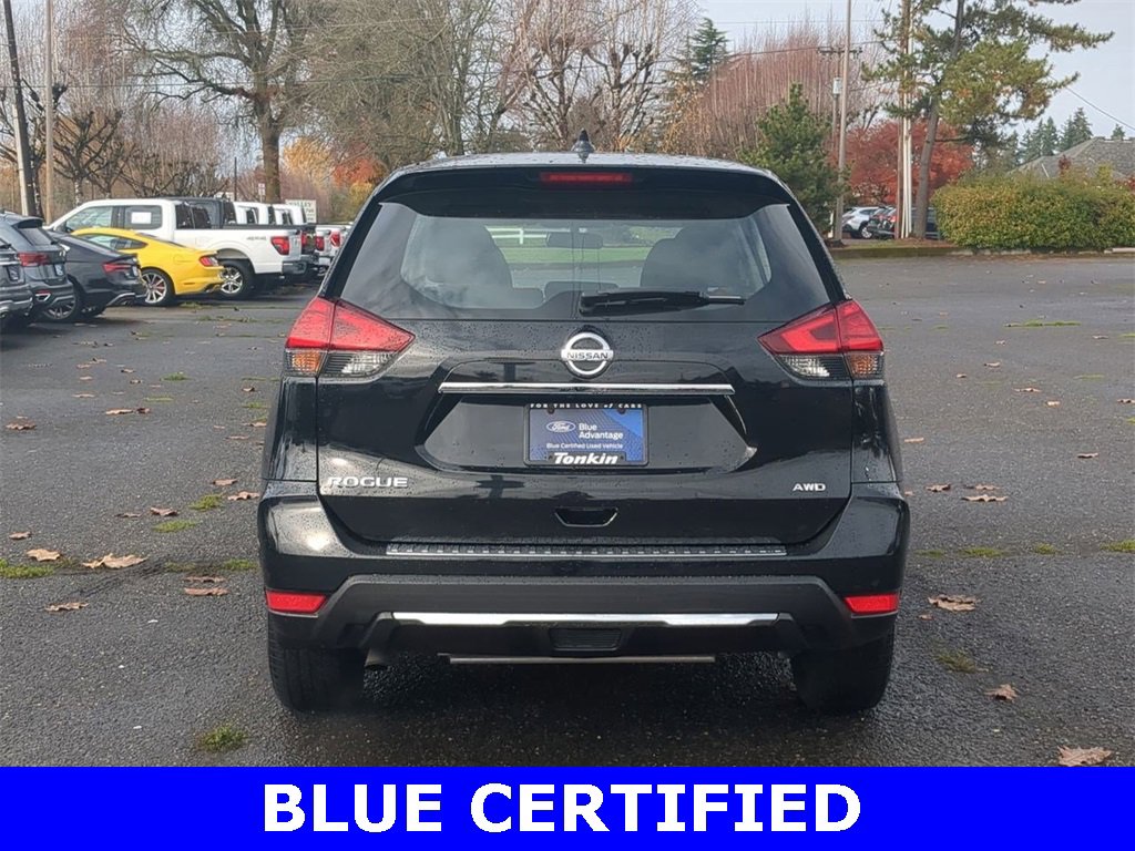 Used 2017 Nissan Rogue S image 4