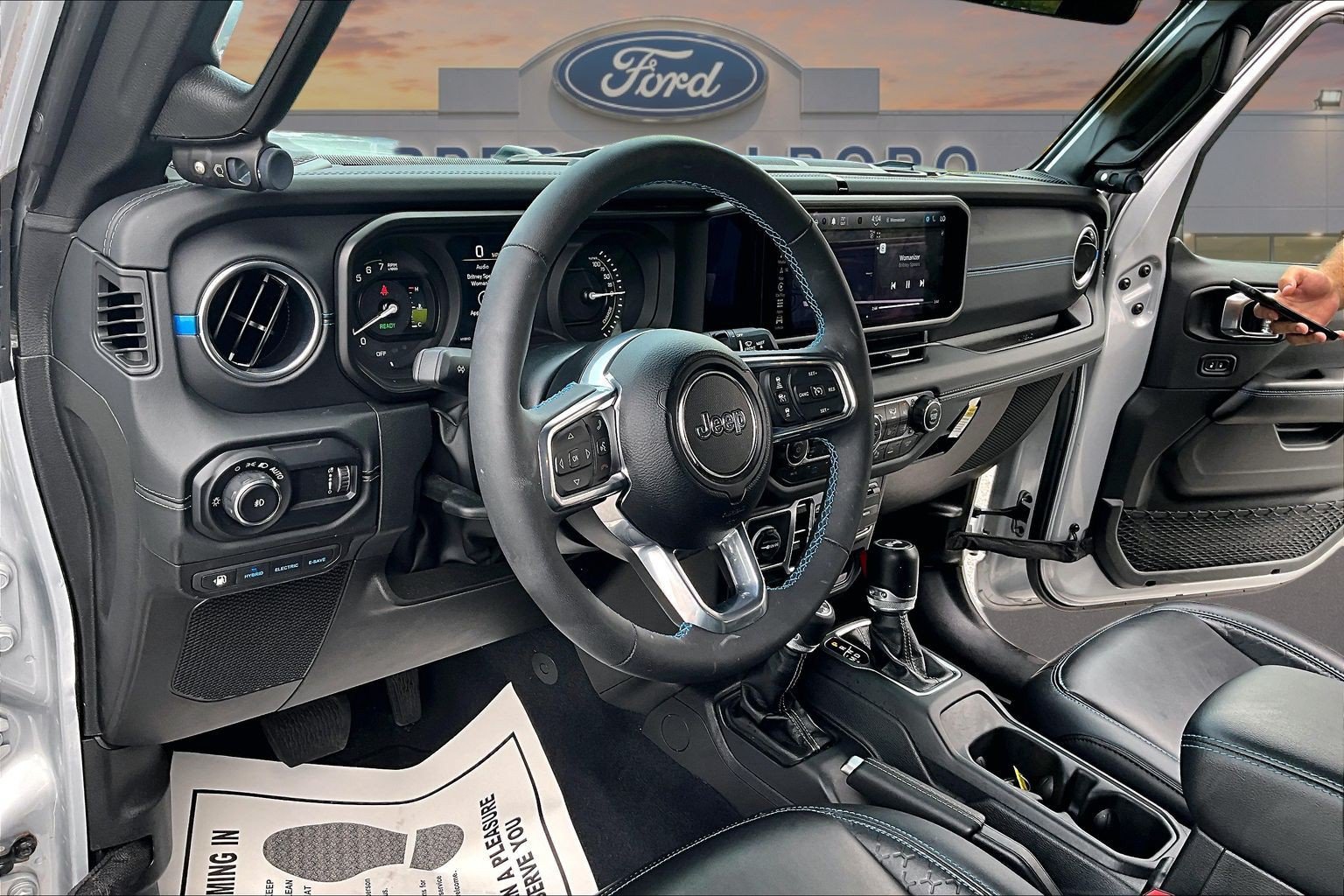 Used 2024 Jeep Wrangler High Altitude AWD/4WD image 14