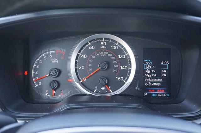 Used 2021 Toyota Corolla SE FWD image 8