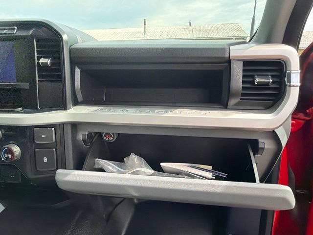 Certified 2024 Ford F550 4x4 Regular Cab Super Duty image 37