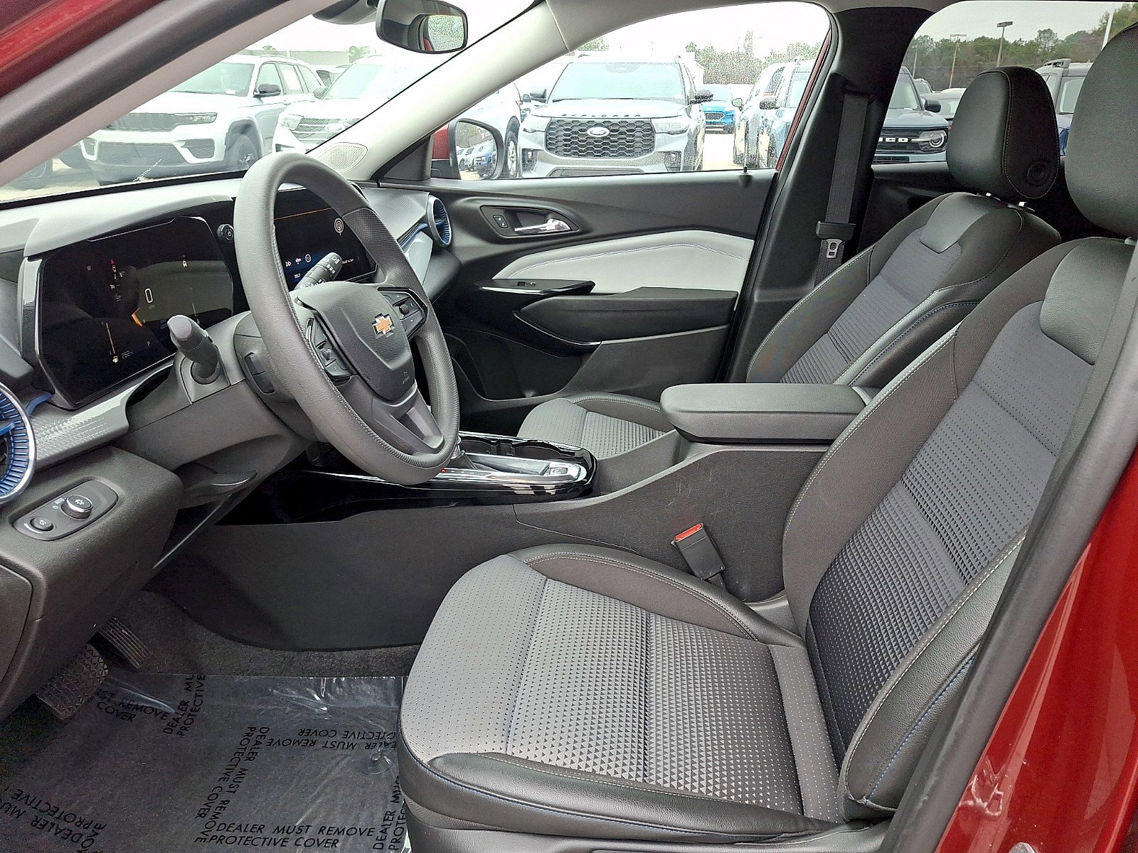 Used 2025 Chevrolet Trax LT image 12