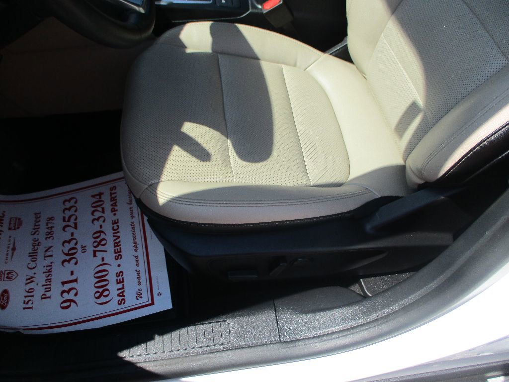 Certified 2022 Ford Escape SEL image 21