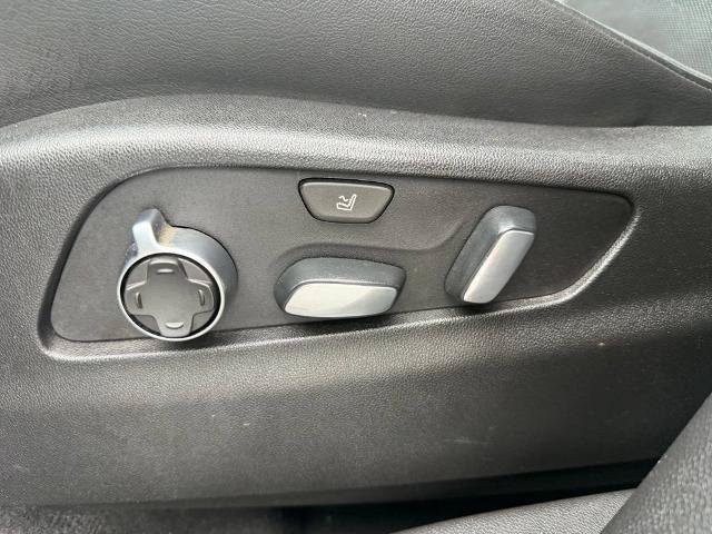 Used 2019 Cadillac XT4 Premium Luxury AWD/4WD image 22