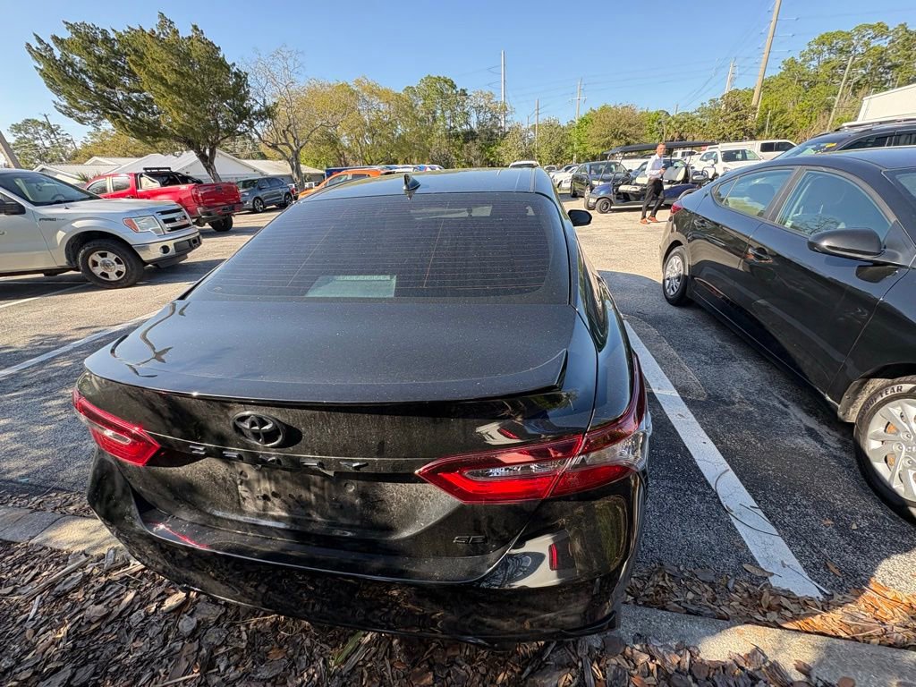 Used 2024 Toyota Camry SE w/ Convenience Package image 6