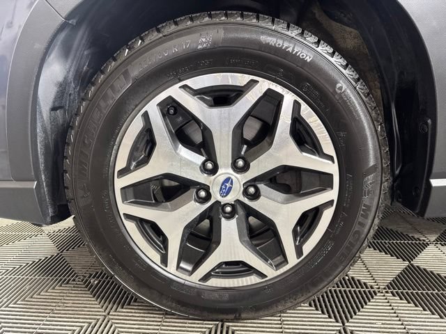 Used 2020 Subaru Forester Premium AWD/4WD image 9
