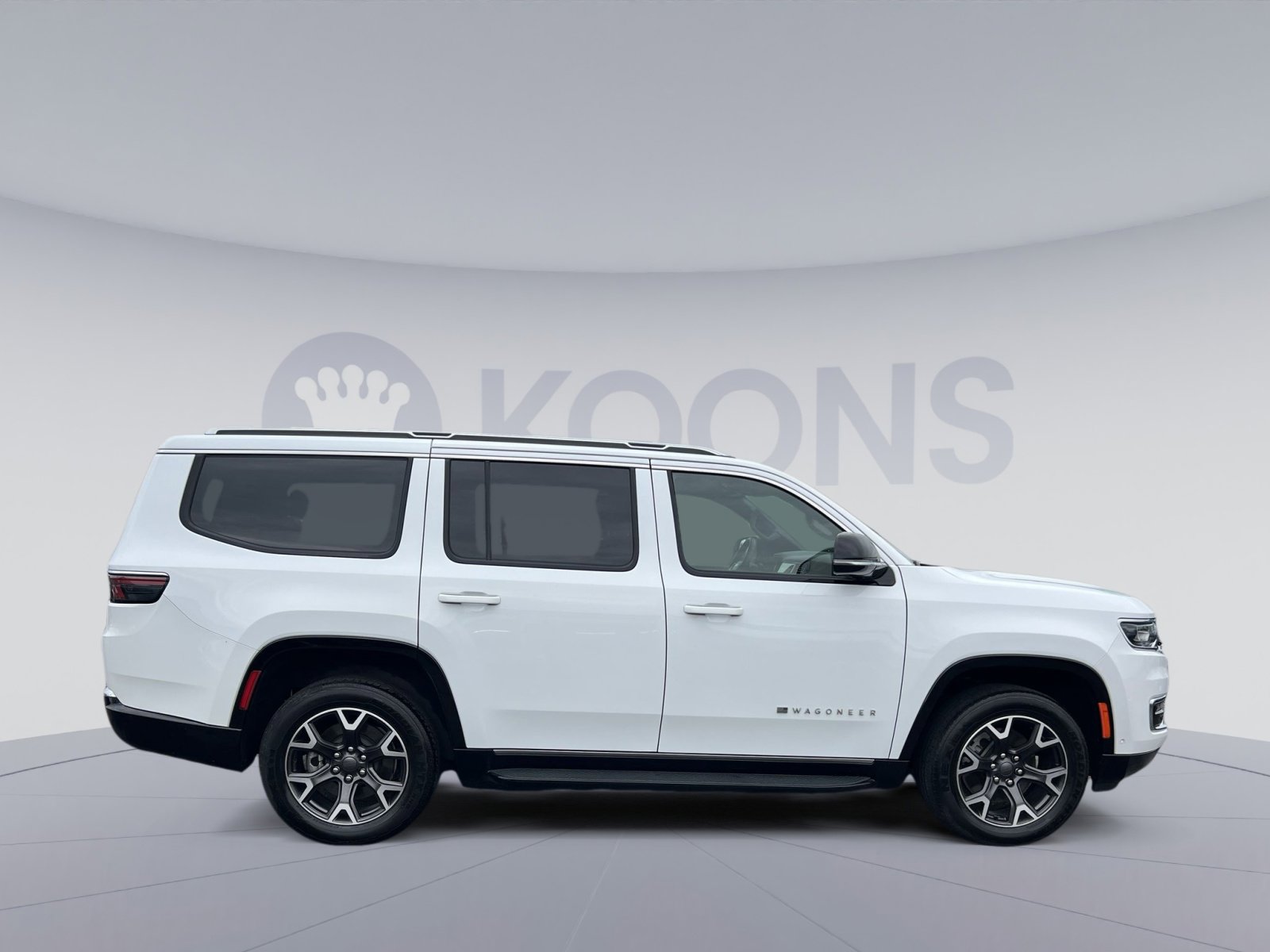 Used 2024 Jeep Wagoneer Series III AWD/4WD image 12