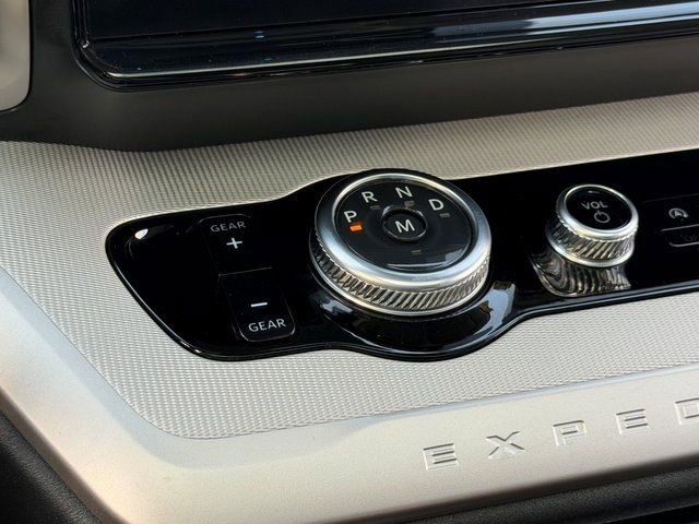 Certified 2025 Ford Expedition Max Active AWD/4WD image 19