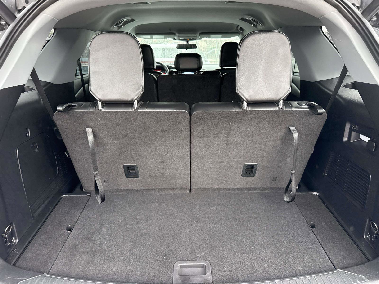 Certified 2023 Ford Explorer XLT w/ Equipment Group 202A image 8