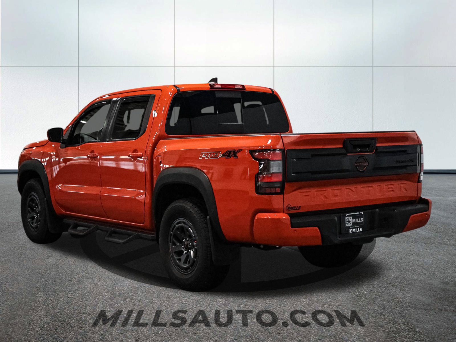 Used 2025 Nissan Frontier PRO-4X w/ Interior Protection Package AWD/4WD image 5