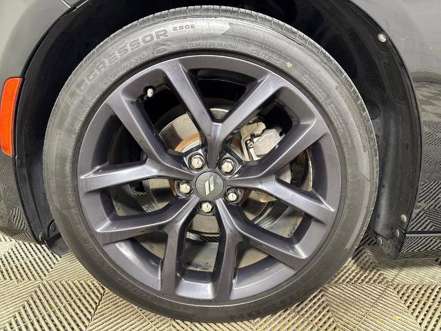 Used 2020 Dodge Charger SXT w/ Blacktop Package image 13
