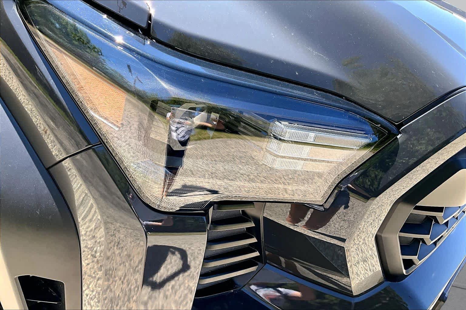Used 2024 Toyota Tacoma TRD Off-Road w/ TRD Off Road Upgrade Package AWD/4WD image 27