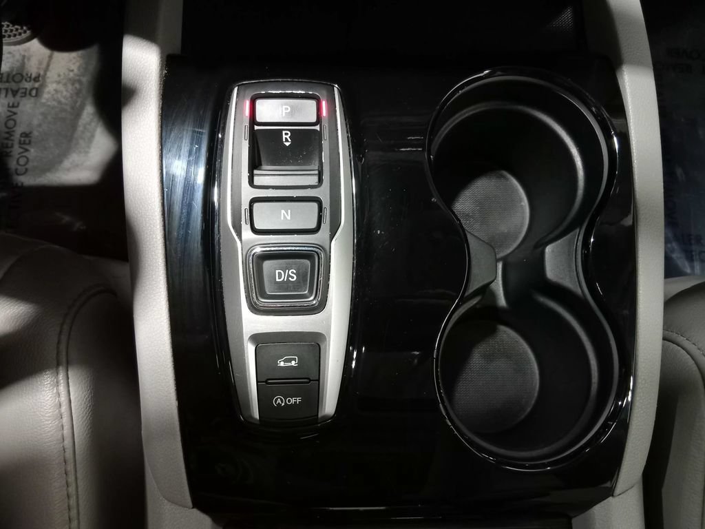 Used 2021 Honda Pilot Touring image 25