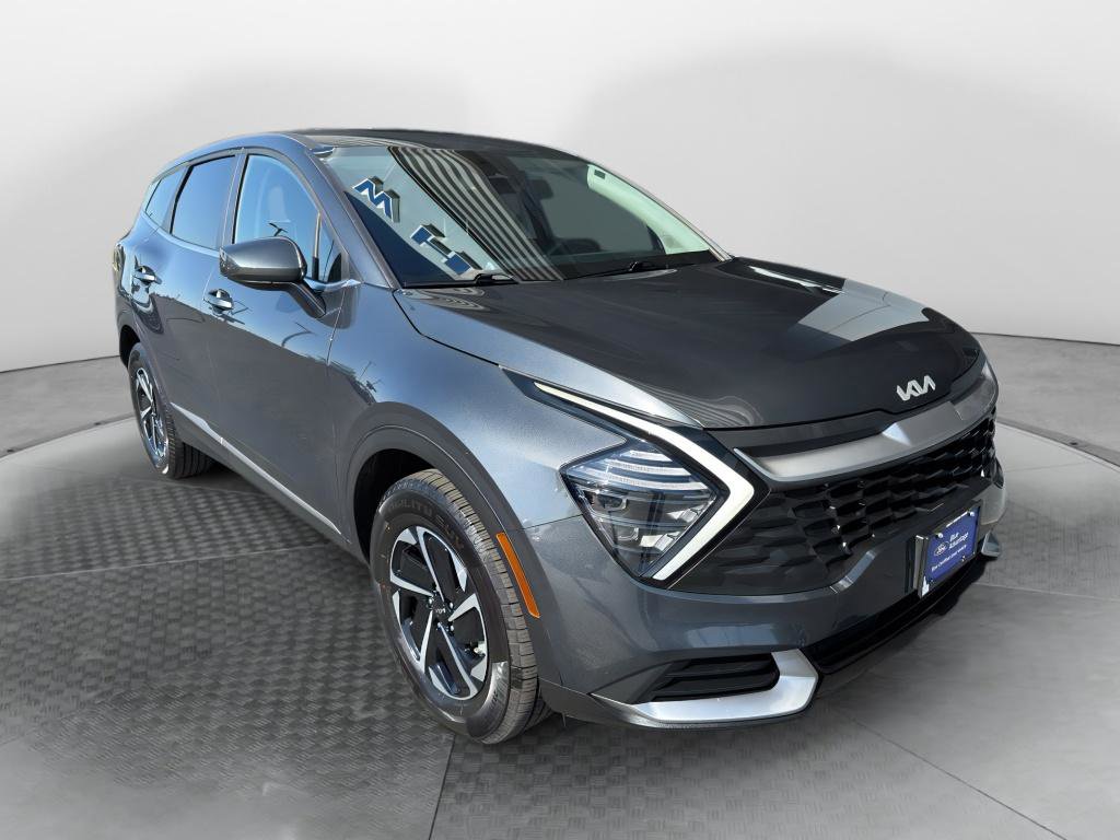 Used 2024 Kia Sportage LX AWD/4WD image 1