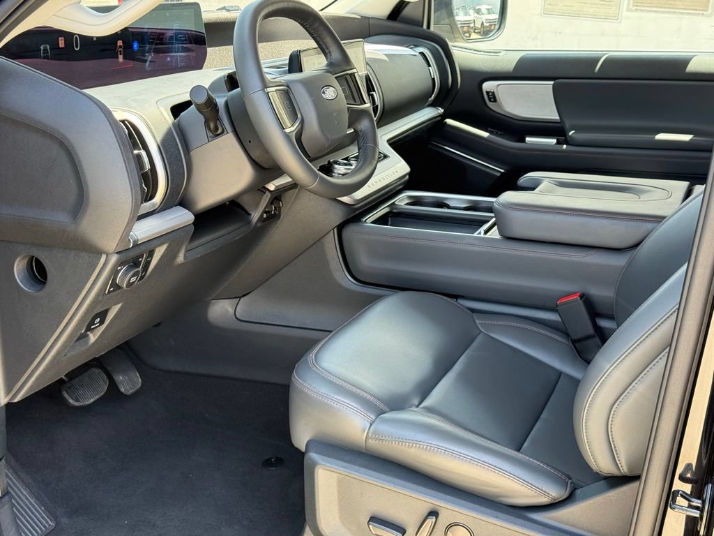 Certified 2025 Ford Expedition Max Active AWD/4WD image 6