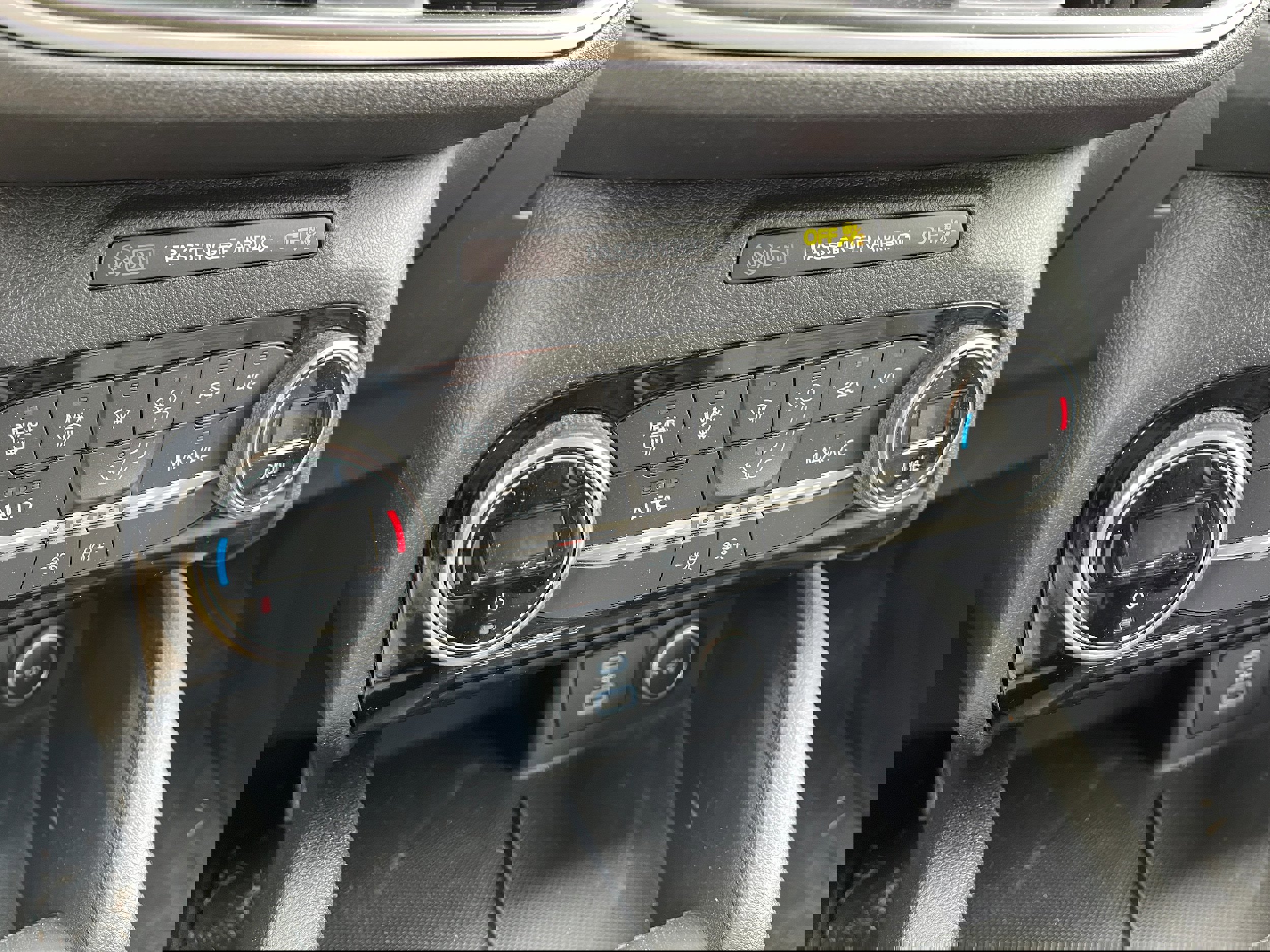 Certified 2021 Ford Escape SE w/ Convenience Package image 17