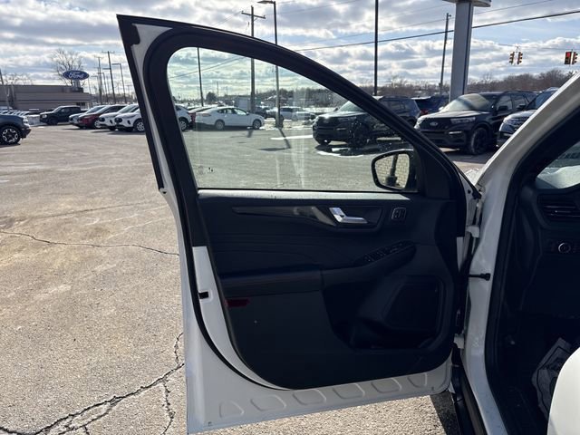 Certified 2023 Ford Escape ST-Line Elite image 21