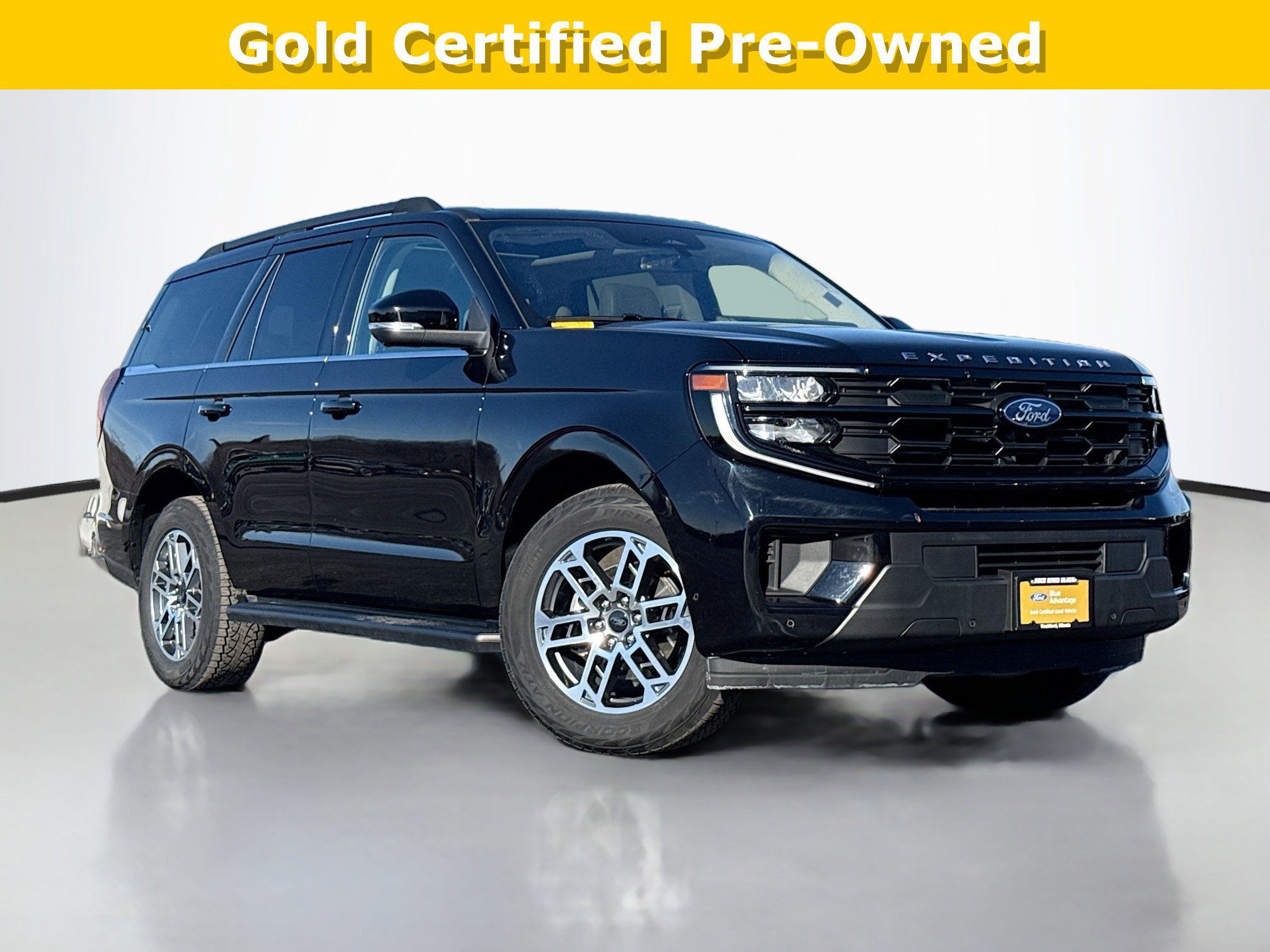 Certified 2025 Ford Expedition Active image 4