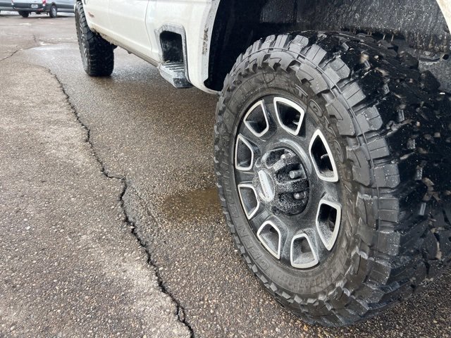 Certified 2025 Ford F350 Platinum w/ FX4 Off-Road Package image 28