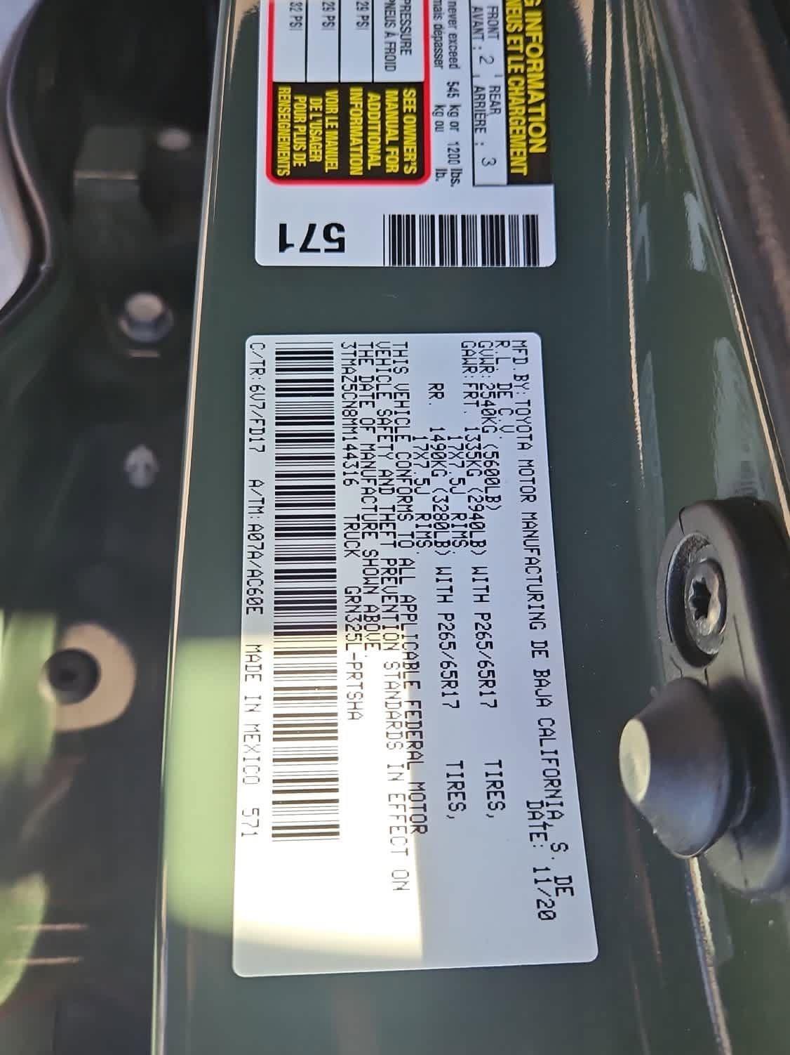 Used 2021 Toyota Tacoma TRD Sport w/ Technology Package image 21