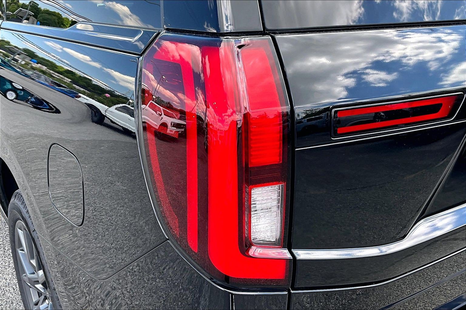 Certified 2025 Ford Expedition Platinum w/ Stealth Performance Package AWD/4WD image 31