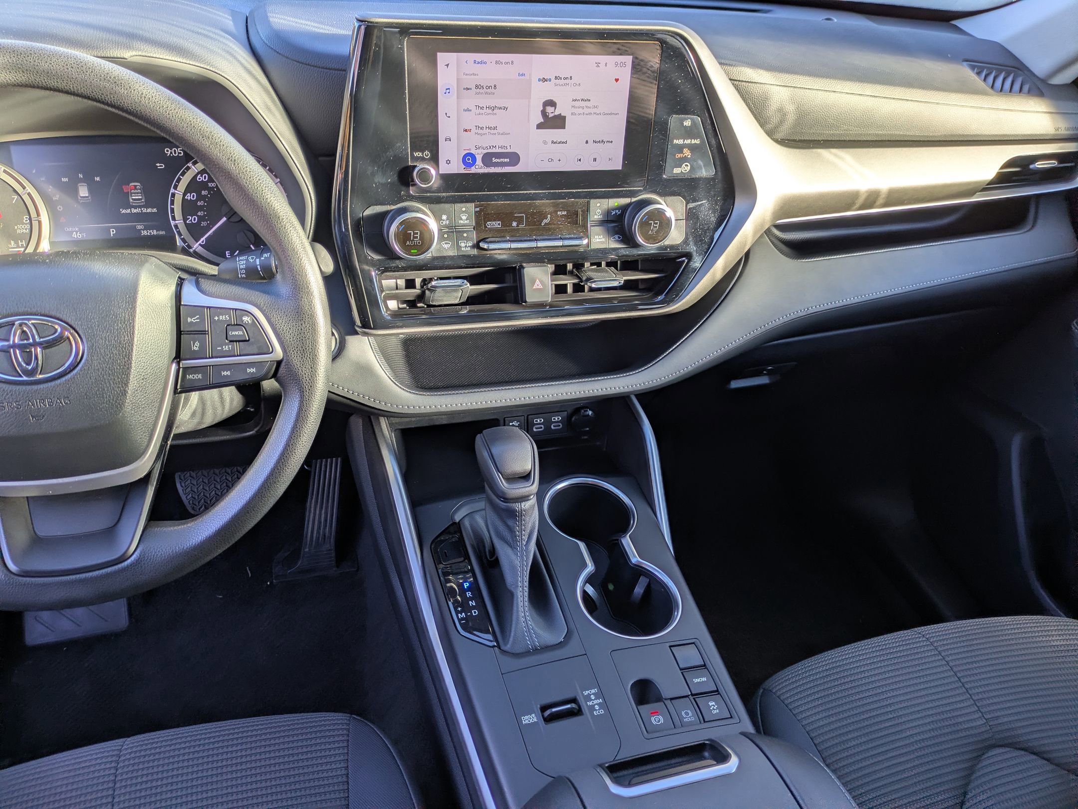 Used 2023 Toyota Highlander Limited image 22