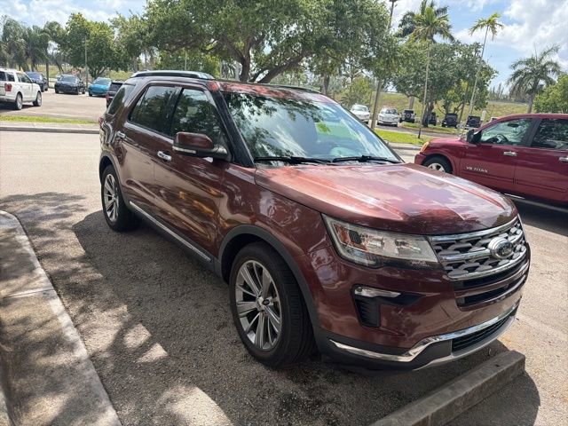 Certified 2018 Ford Explorer Limited FWD image 3