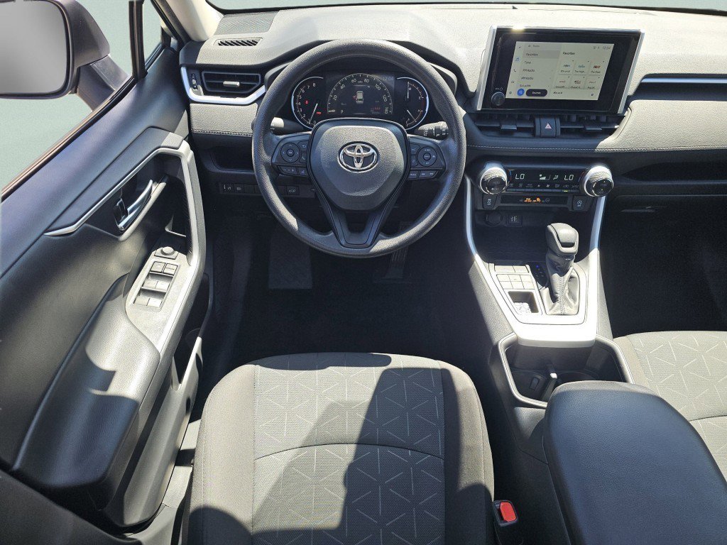 Used 2024 Toyota RAV4 XLE w/ Convenience Package AWD/4WD image 4
