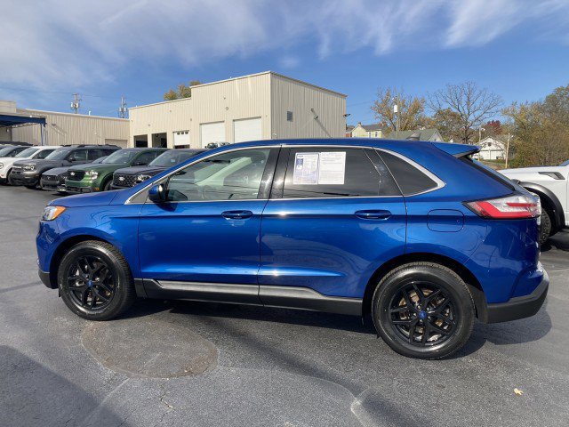 Certified 2022 Ford Edge SEL w/ Convenience Package image 4