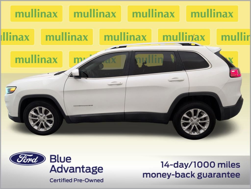 Used 2019 Jeep Cherokee Latitude w/ Popular Appearance Group FWD image 2