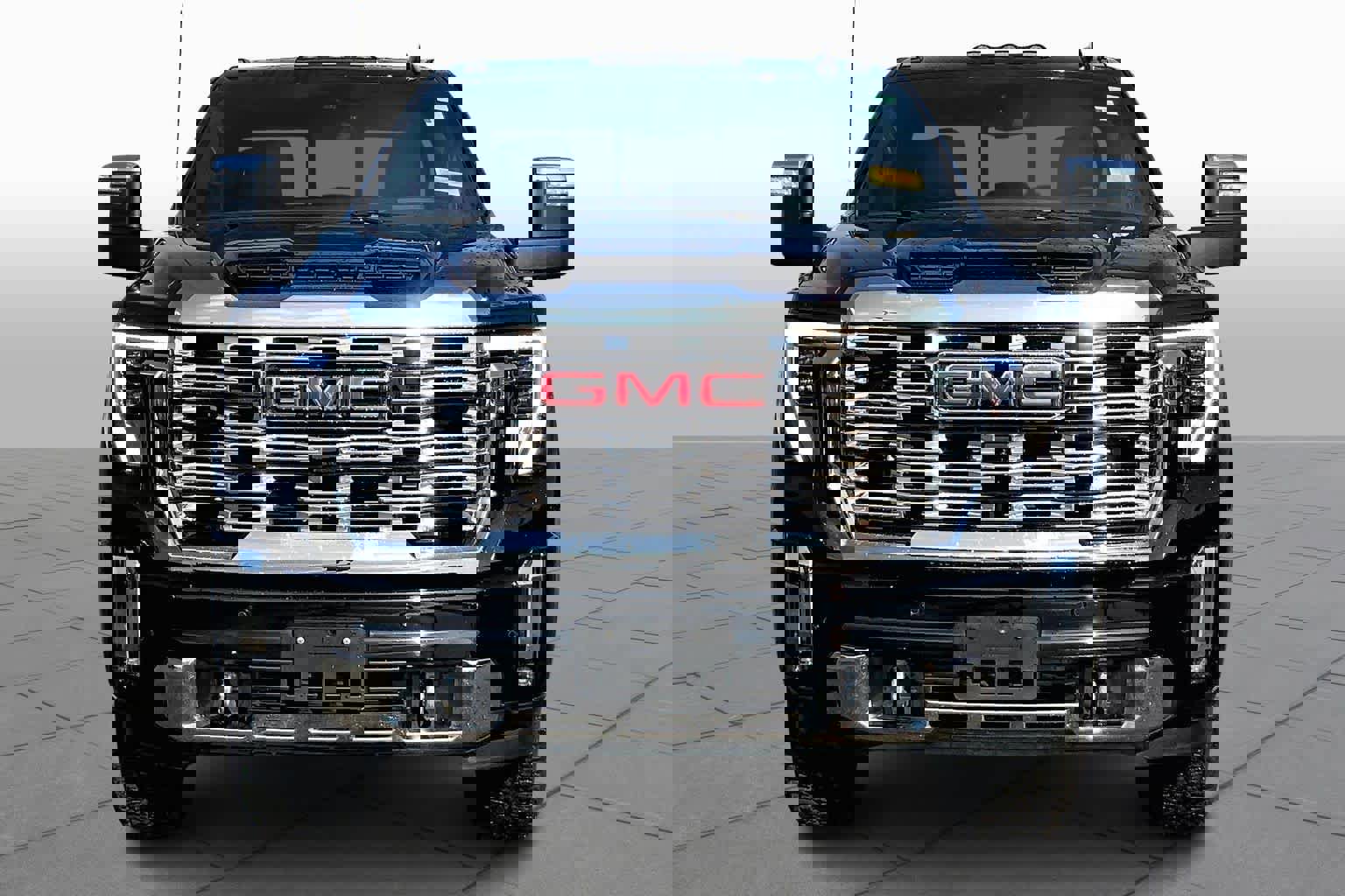 Used 2025 GMC Sierra 2500 Denali w/ Denali Reserve Package image 6