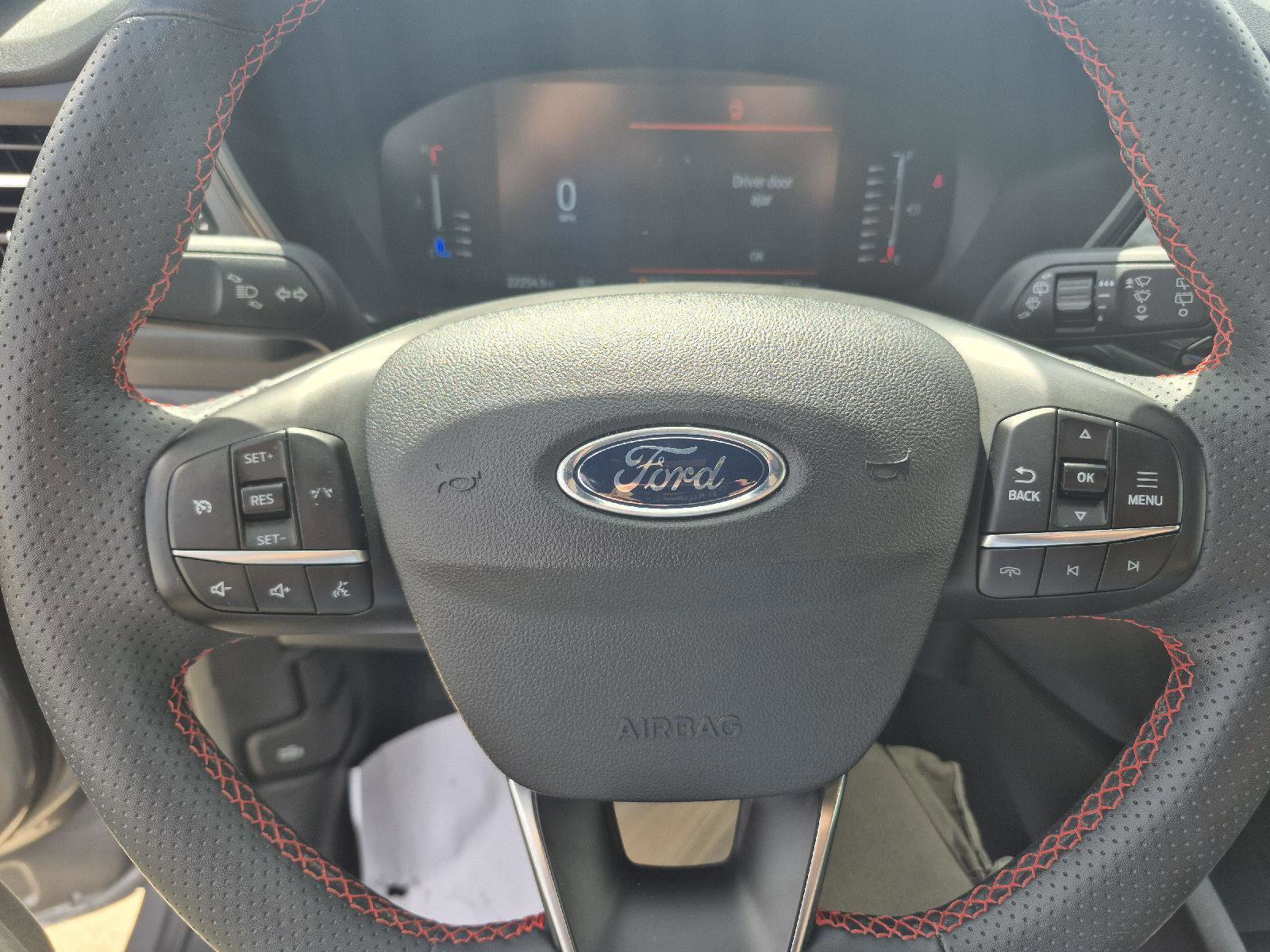 Certified 2024 Ford Escape ST-Line image 8